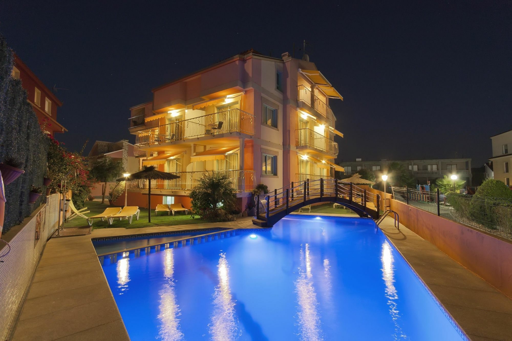 Duerming Velero Apartamentos Sanxenxo Exterior photo
